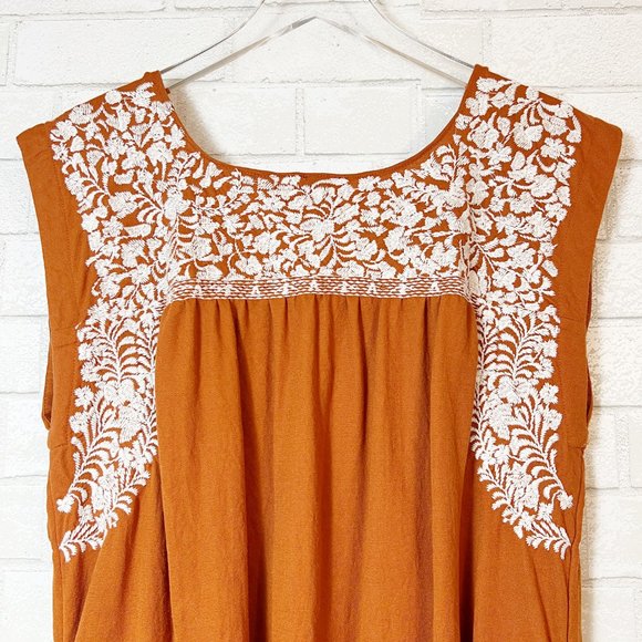 Elegant Sleeveless Orange Dress - Picture 6 of 8